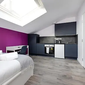  Apartment Altido Elegant Near The Meadows